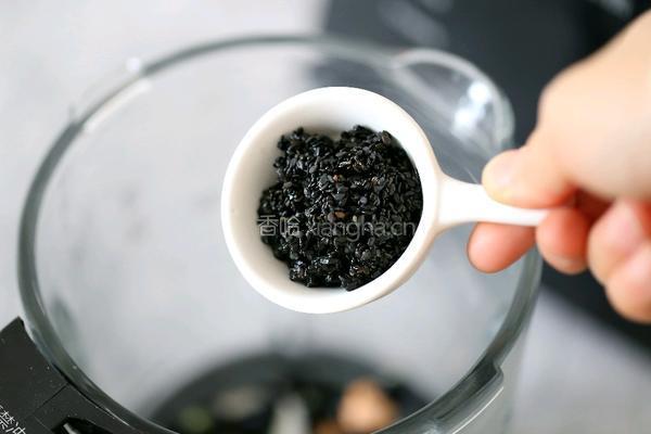 芝麻黑豆豆浆的做法图解4