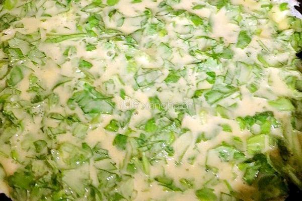 芹菜叶鸡蛋饼的做法图解4