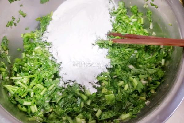 炸茼蒿丸子的做法图解5