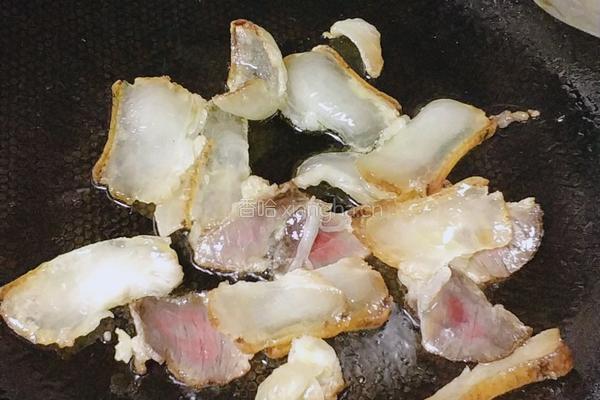 青椒炒腊肉的做法图解4