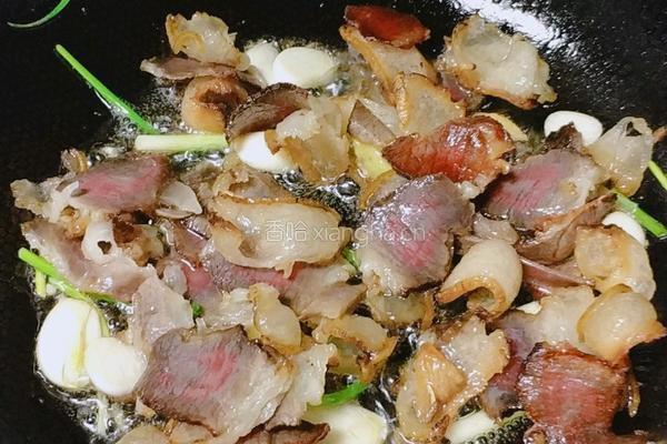 青椒炒腊肉的做法图解6