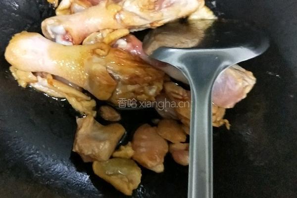 鸡腿粉条炖蘑菇的做法图解5