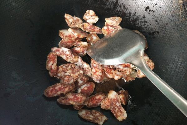 春笋炒腊肠的做法图解7