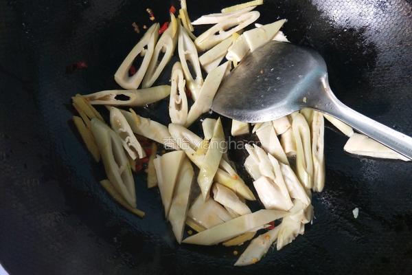 春笋炒腊肠的做法图解10