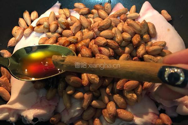 花生猪蹄的做法图解5