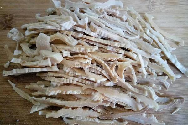 笋干炒肉的做法图解3