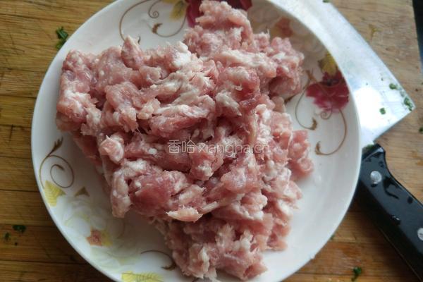 韭菜猪肉馅饺子的做法图解3
