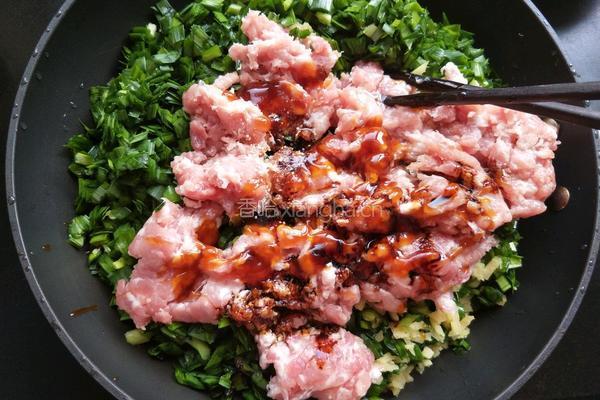 韭菜猪肉馅饺子的做法图解6