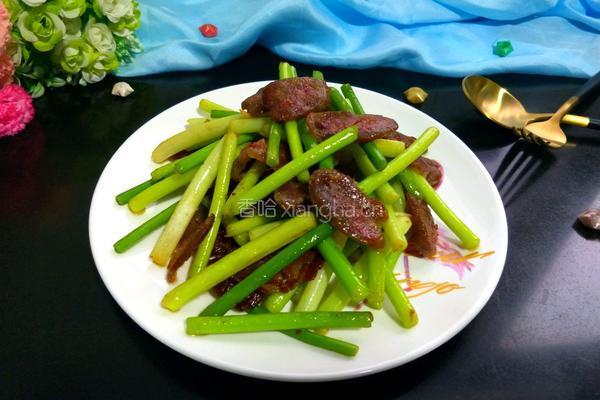 蒜薹炒腊肠的做法图解10
