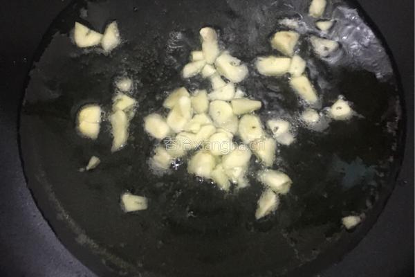 蒜蓉炒生菜的做法图解2