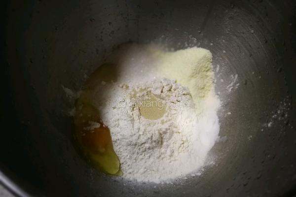 唐人神香肠手撕面包的做法图解2