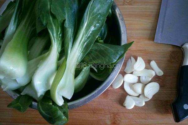 油渣香菇青菜的做法图解2
