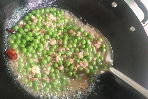 烂肉豌豆的做法图解10