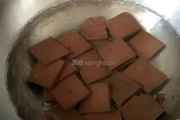 韭菜炒鸭血的做法图解5