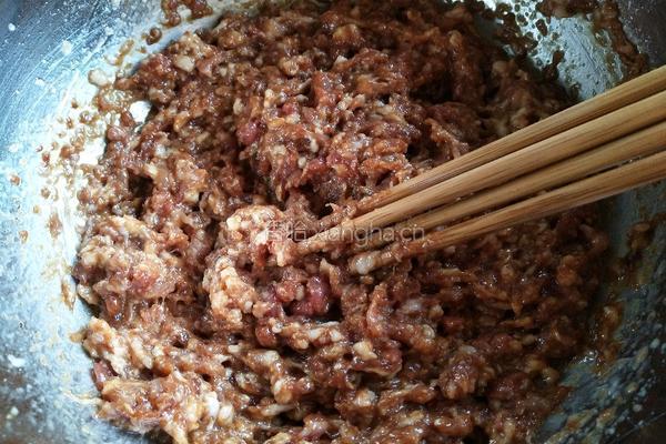 猪肉韭菜包子的做法图解5