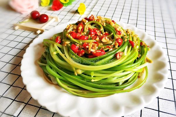 手撕蒜薹的做法图解10