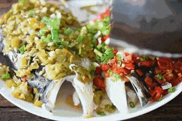 剁椒鱼头的做法图解2