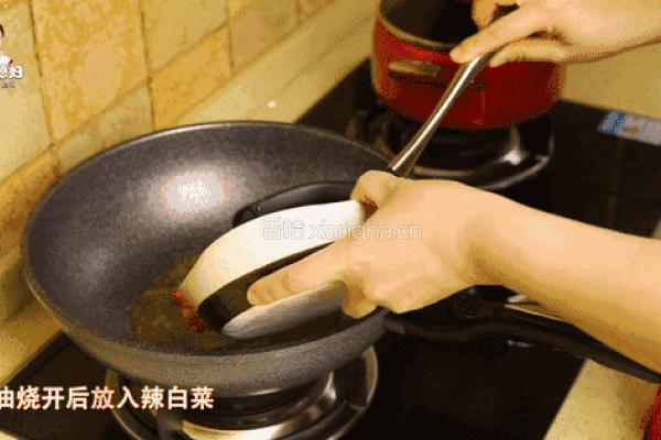 韩式辣白菜炒土豆片的做法图解3