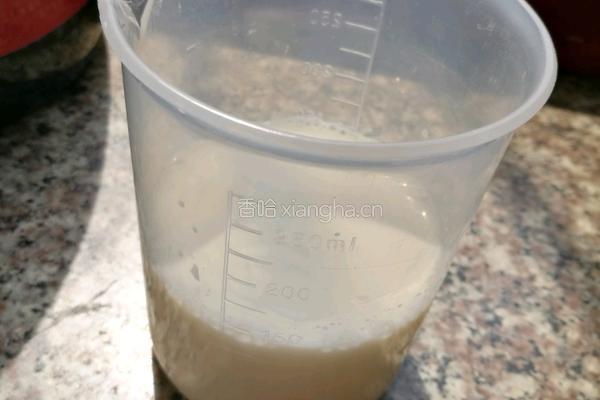 椰汁千层马蹄糕的做法图解3