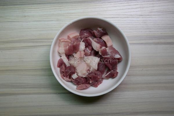 春菜炒肉的做法图解2