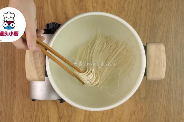 无添加香椿酱拌面的做法图解4