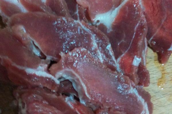 鲍鱼瘦肉汤的做法图解2