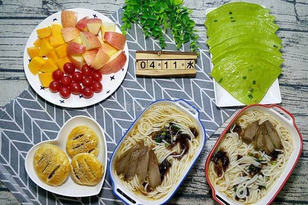 芹叶鸡蛋饼的做法图解11