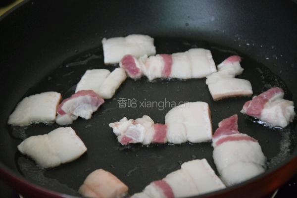 娃娃菜炒肉的做法图解4