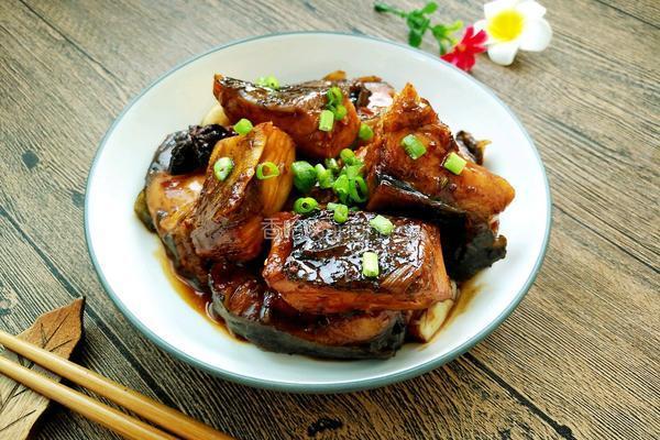 酱焖腊鱼块的做法图解10