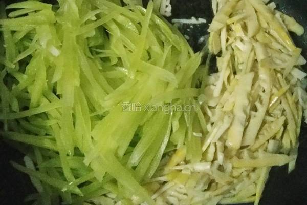 莴苣炒笋的做法图解3
