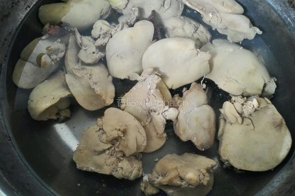 大蒜炒鸭肝的做法图解3
