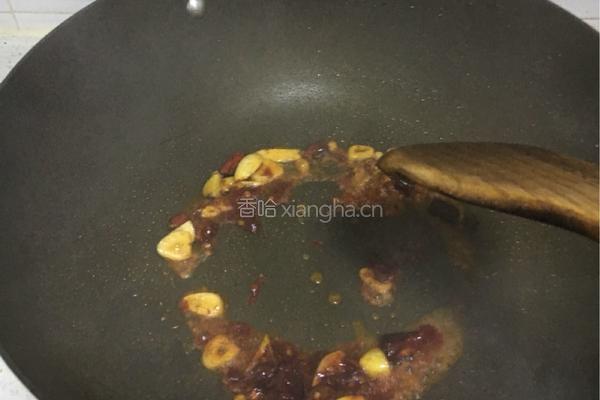 鱼香包菜的做法图解2