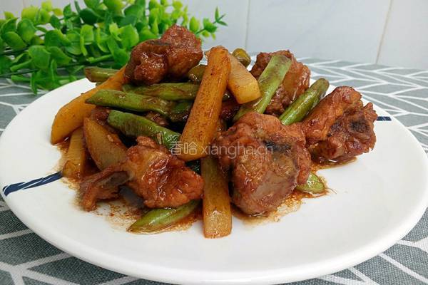 豆角土豆炖排骨的做法图解1