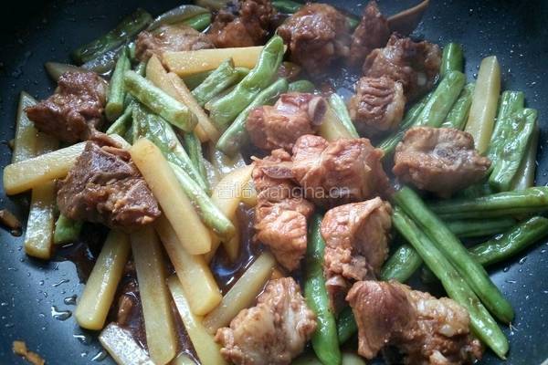 豆角土豆炖排骨的做法图解22