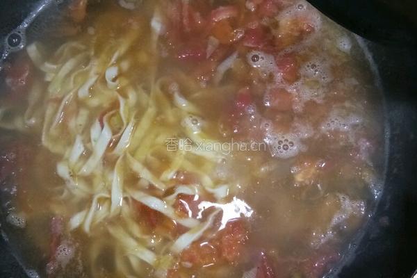 西红柿鸡蛋菠菜面的做法图解3
