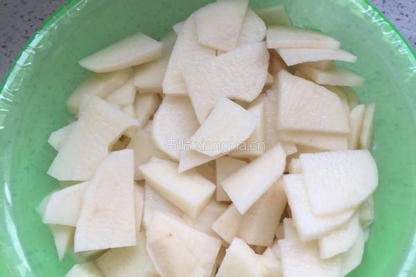 家常烧茄子的做法图解1