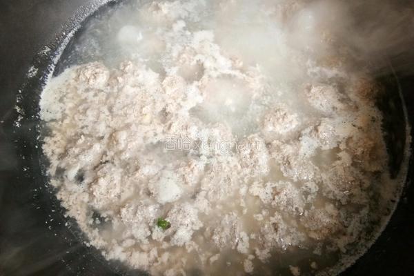 汆羊肉丸子的做法图解5