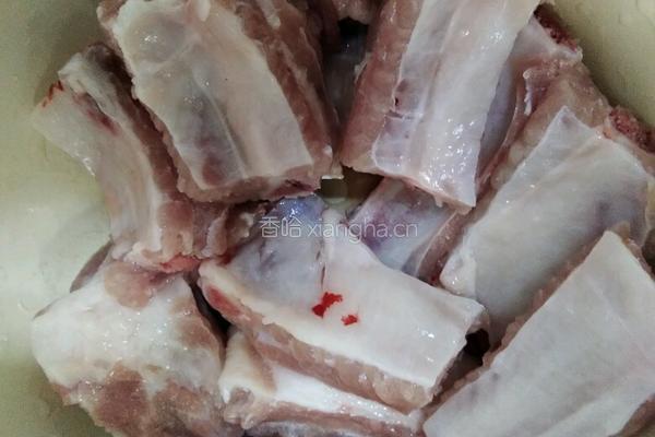 山药排骨肉的做法图解1
