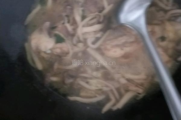 小蘑菇炖鸡腿的做法图解11