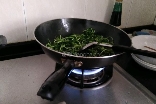 炒马兰头的做法图解5