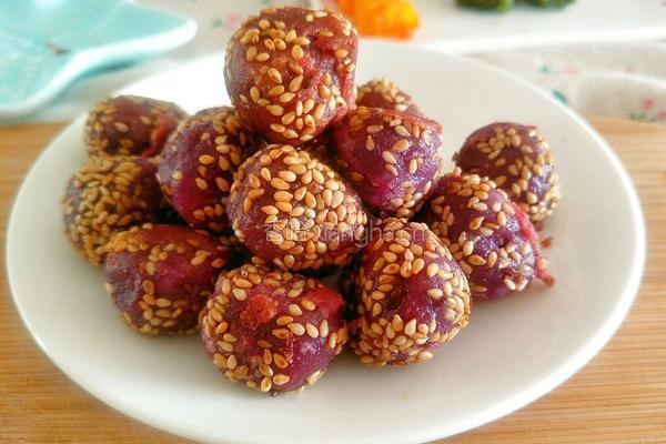 香甜紫薯球（18个月宝宝辅食）的做法图解14