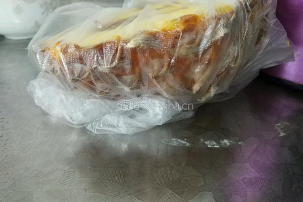 菠萝炒饭的做法图解1