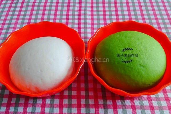 波菜泥多层花卷的做法图解4