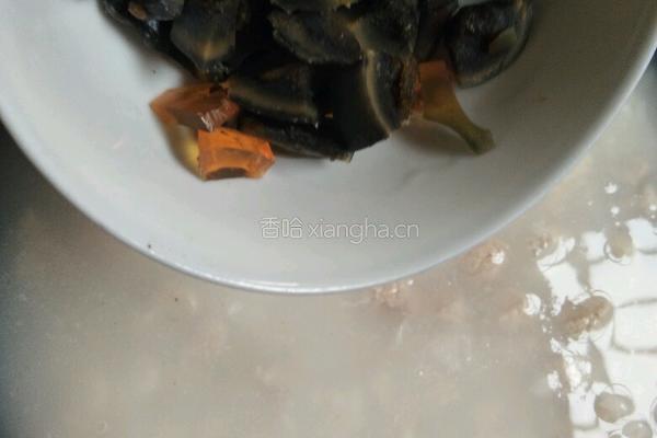 皮蛋瘦肉粥的做法图解9