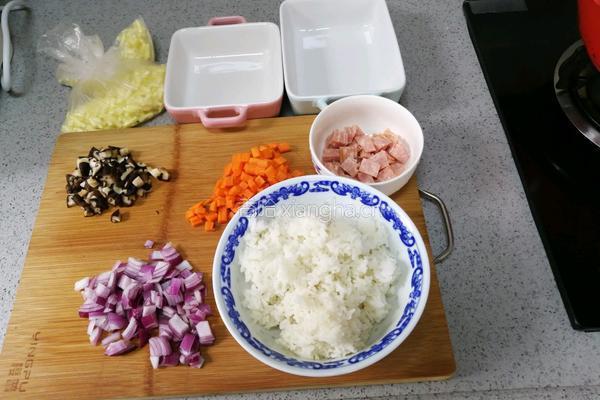 芝士焗饭的做法图解1
