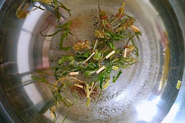 益母草煮红枣鸡蛋的做法图解9