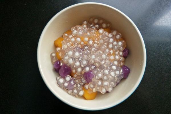 西米牛奶煮芋圆的做法图解15