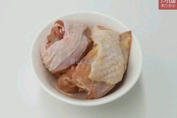 织金竹笙花胶汤 让未来的宝宝白白嫩嫩的做法图解3