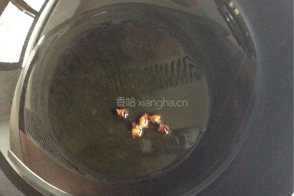槐花猪肉大包子的做法图解3