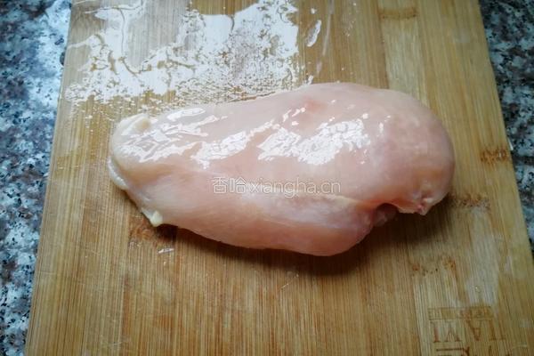 荷兰豆炒鸡胸肉的做法图解1